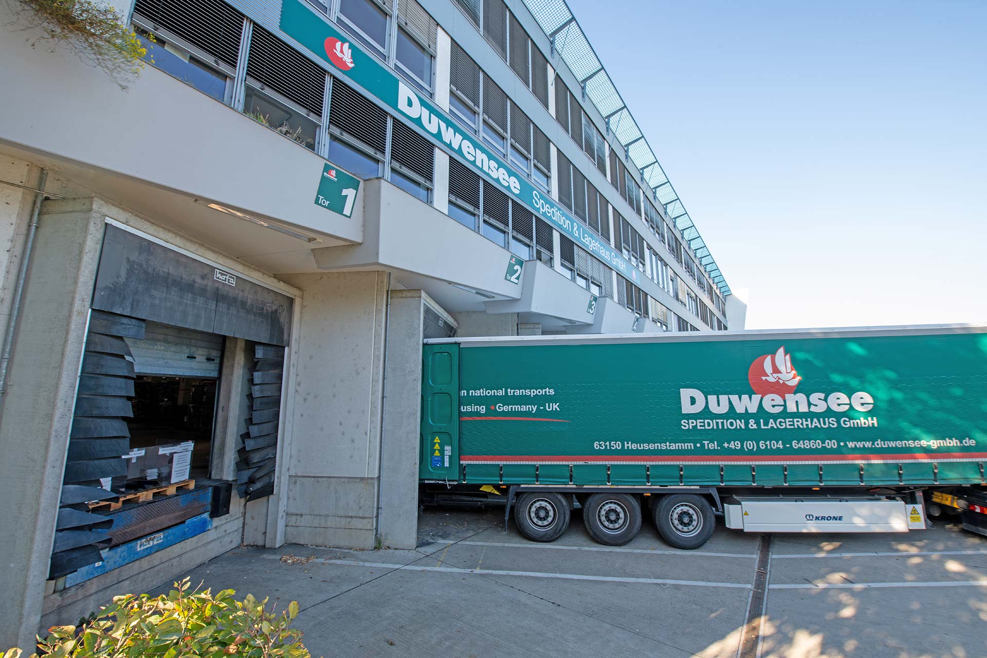 Spedition nationaler und internationaler Fernverkehr - Duwensee Spedition und Lagerhaus GmbH