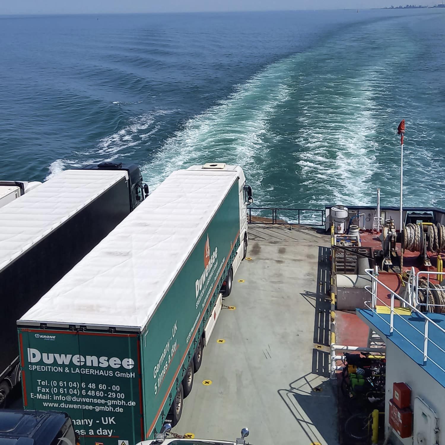 Für unsere UK-Exporte nutzen wir die Fähre zwischen Calais und Dover